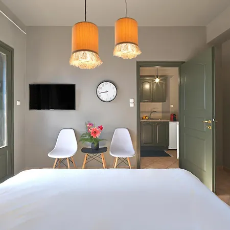 Luxury & Cozy By White Hills Ξενοδοχείο με διαμερίσματα 3*