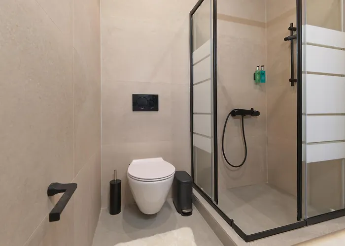 Luxury & Cozy By White Hills